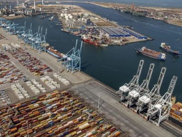 De Ondernemer - Bedrijven haven Rotterdam willen meer ambitie van coalitie.JPG