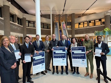 Petitie investeer weer in infra en logistiek_klein